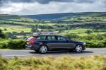Volvo V90 D4 Momentum 2016 года (UK)